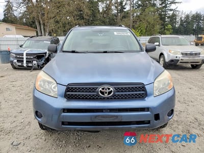 Piąte zdjęcie samochodu w środku: 2006 TOYOTA RAV4 BASE VIN:JTMBD33V165041397 - miniatura