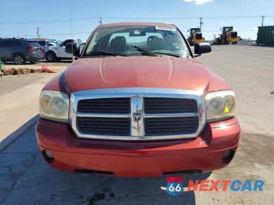 Piąte zdjęcie samochodu w środku: 2006 DODGE DAKOTA QUAD SLT VIN:1D7HW48N96S714821 - miniatura