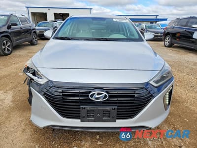 Piąte zdjęcie samochodu w środku: 2017 HYUNDAI IONIQ LIMITED VIN:KMHC85LC0HU036070 - miniatura