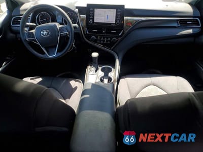 Zdjęcie 8 z 12 samochodu: 2021 TOYOTA CAMRY LE VIN:4T1C11AK9MU572601 - miniatura