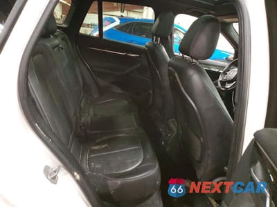 Zdjęcie 11 z 13 samochodu: 2016 BMW X1 XDRIVE28I VIN:WBXHT3C31G5E50423 - miniatura