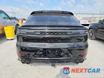 Zdjęcie 6 z 14 samochodu: 2025 PORSCHE CAYENNE GTS COUPE VIN:WP1BG2AY3SDA45187 - miniatura