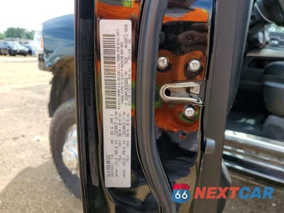 Zdjęcie 13 z 13 samochodu: 2019 RAM 3500 LARAMIE VIN:3C63RRML9KG536852 - miniatura