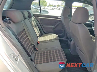 Zdjęcie 10 z 12 samochodu: 2007 VOLKSWAGEN NEW GTI VIN:WVWHV71K77W013400 - miniatura