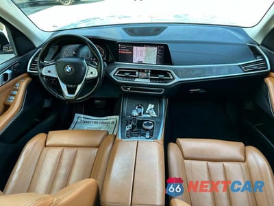 Zdjęcie 9 z 14 samochodu: 2019 BMW X7 XDRIVE40I VIN:5UXCW2C59KL080798 - miniatura