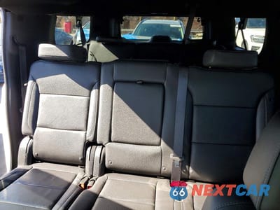 Zdjęcie 10 z 13 samochodu: 2023 CHEVROLET SUBURBAN K1500 LT VIN:1GNSKCKD9PR212395 - miniatura