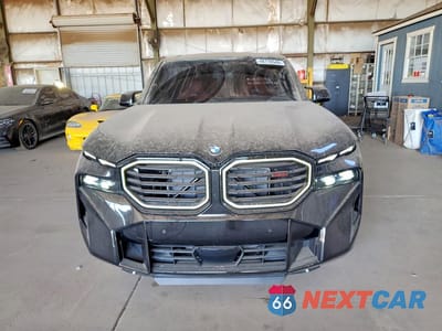 Piąte zdjęcie samochodu w środku: 2026 BMW XM LABEL VIN:5YM33CS02T9283592 - miniatura