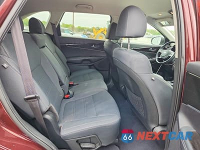 Zdjęcie 11 z 13 samochodu: 2019 KIA SORENTO S V6 VIN:5XYPGDA52KG600477 - miniatura