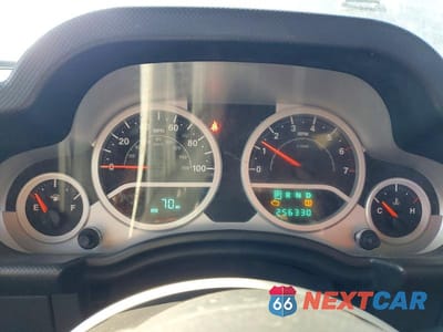 Zdjęcie 9 z 12 samochodu: 2010 JEEP WRANGLER UNLIMITED SPORT VIN:1J4HA3H12AL125218 - miniatura