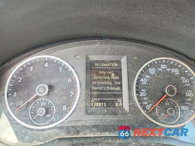 Zdjęcie 9 z 12 samochodu: 2017 VOLKSWAGEN TIGUAN S VIN:WVGAV7AX7HK046978 - miniatura