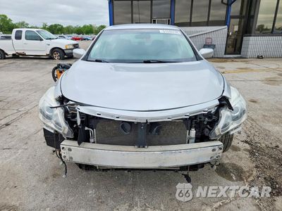 Piąte zdjęcie samochodu w środku: 2015 NISSAN ALTIMA 2.5 S VIN:1N4AL3AP5FC231191 - miniatura