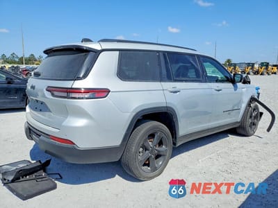 Trzecie zdjęcie samochodu z tyłu: 2023 JEEP GRAND CHEROKEE L LAREDO VIN:1C4RJKAG0P8842070 - miniatura
