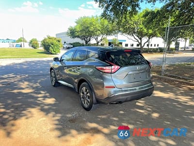 Trzecie zdjęcie samochodu z tyłu: 2018 NISSAN MURANO S VIN:5N1AZ2MG9JN151111 - miniatura