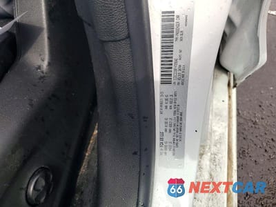 Zdjęcie 12 z 12 samochodu: 2015 CHRYSLER 200 C VIN:1C3CCCCB8FN729642 - miniatura