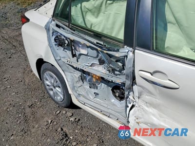 Zdjęcie 10 z 11 samochodu: 2019 TOYOTA PRIUS LE VIN:JTDKARFU0K3097822 - miniatura