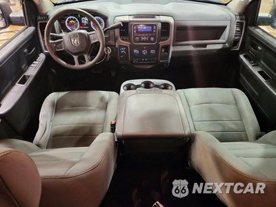 Zdjęcie 8 z 12 samochodu: 2014 RAM 1500 ST VIN:3C6RR7KT2EG217007 - miniatura