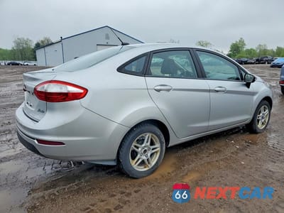 Trzecie zdjęcie samochodu z tyłu: 2019 FORD FIESTA SE VIN:3FADP4BJ9KM109184 - miniatura