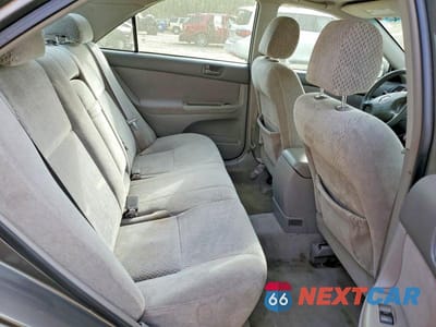 Zdjęcie 10 z 12 samochodu: 2004 TOYOTA CAMRY LE VIN:4T1BE32K04U845984 - miniatura