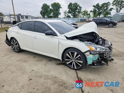 Czwarte zdjęcie samochodu z boku: 2020 NISSAN ALTIMA 2.5 SR VIN:1N4BL4CV3LC286269 - miniatura
