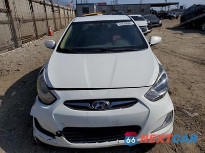 Piąte zdjęcie samochodu w środku: 2013 HYUNDAI ACCENT GLS VIN:KMHCU4AE1DU580873 - miniatura
