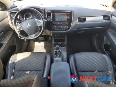 Zdjęcie 8 z 13 samochodu: 2015 MITSUBISHI OUTLANDER SE VIN:JA4AD3A34FZ010130 - miniatura