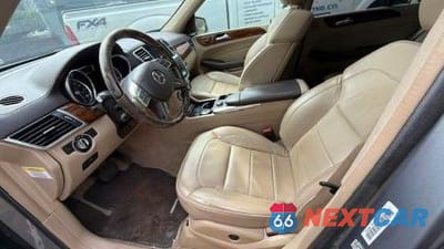 Piąte zdjęcie samochodu w środku: 2014 MERCEDES-BENZ ML 550 4MATIC VIN:4JGDA7DBXEA299058 - miniatura
