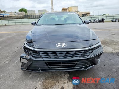 Piąte zdjęcie samochodu w środku: 2024 HYUNDAI ELANTRA VIN:KMHLL4DG2RU817684 - miniatura