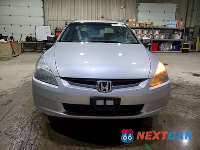 Piąte zdjęcie samochodu w środku: 2004 HONDA ACCORD LX VIN:1HGCM66344A065425 - miniatura