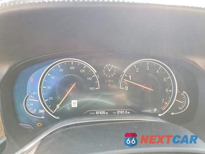 Zdjęcie 9 z 12 samochodu: 2016 BMW 740 I VIN:WBA7E2C54GG503919 - miniatura
