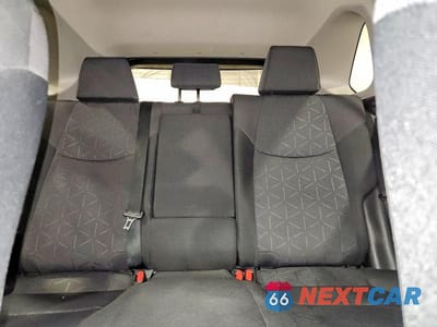 Zdjęcie 10 z 13 samochodu: 2021 TOYOTA RAV4 HYBRID XLE VIN:JTMRWRFV0MD128427 - miniatura