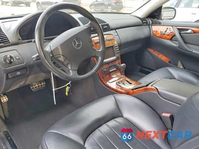 Zdjęcie 8 z 12 samochodu: 2005 MERCEDES-BENZ CL 55 AMG VIN:WDBPJ74J25A045058 - miniatura