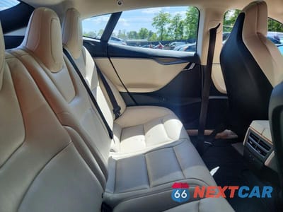 Zdjęcie 10 z 12 samochodu: 2018 TESLA MODEL S VIN:5YJSA1E26JF286333 - miniatura