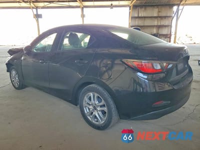 Drugie zdjęcie samochodu z przodu: 2017 TOYOTA YARIS IA BASE VIN:3MYDLBYVXHY174889 - miniatura