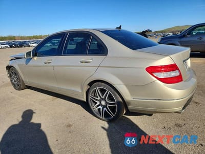 Drugie zdjęcie samochodu z przodu: 2010 MERCEDES-BENZ C 300 4MATIC VIN:WDDGF8BB8AF402055 - miniatura