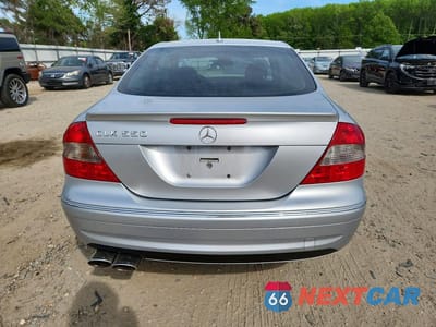 Zdjęcie 6 z 12 samochodu: 2007 MERCEDES-BENZ CLK 550 VIN:WDBTJ72H07F207449 - miniatura