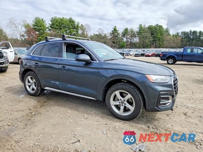 Czwarte zdjęcie samochodu z boku: 2021 AUDI Q5 PREMIUM VIN:WA1AAAFY4M2033253 - miniatura