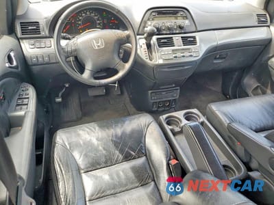 Zdjęcie 8 z 14 samochodu: 2006 HONDA ODYSSEY TOURING VIN:5FNRL38876B011775 - miniatura