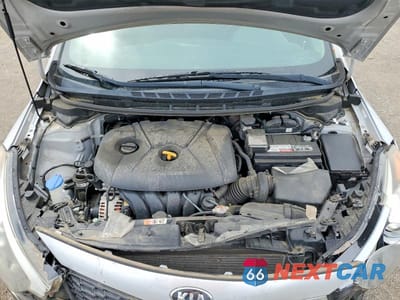 Zdjęcie 11 z 13 samochodu: 2016 KIA FORTE LX VIN:KNAFK4A66G5602751 - miniatura