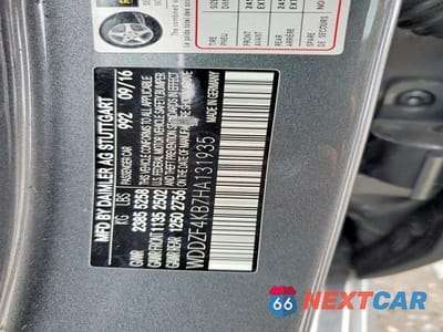 Zdjęcie 12 z 12 samochodu: 2017 MERCEDES-BENZ E 300 4MATIC VIN:WDDZF4KB7HA131935 - miniatura
