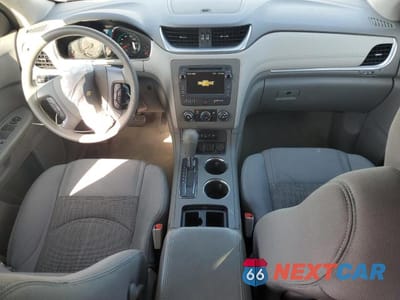 Zdjęcie 8 z 12 samochodu: 2017 CHEVROLET TRAVERSE LS VIN:1GNKRFED0HJ276382 - miniatura