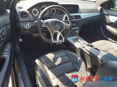 Zdjęcie 8 z 12 samochodu: 2014 MERCEDES-BENZ C 250 VIN:WDDGJ4HB5EG289969 - miniatura