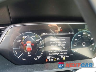 Zdjęcie 9 z 13 samochodu: 2022 AUDI E-TRON PREMIUM VIN:WA1AAAGE0NB009960 - miniatura