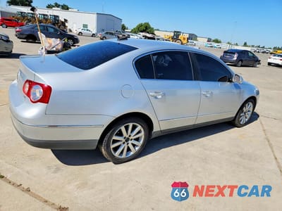 Trzecie zdjęcie samochodu z tyłu: 2006 VOLKSWAGEN PASSAT 2.0T LUXURY VIN:WVWEK73C16P091486 - miniatura