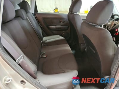 Zdjęcie 10 z 11 samochodu: 2012 KIA SOUL BASE VIN:KNDJT2A56C7435859 - miniatura