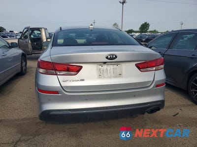 Zdjęcie 6 z 12 samochodu: 2020 KIA OPTIMA LX VIN:5XXGT4L37LG420585 - miniatura