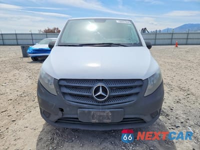 Piąte zdjęcie samochodu w środku: 2016 MERCEDES BENZ METRIS VIN:WD3PG2EA4G3160148 - miniatura