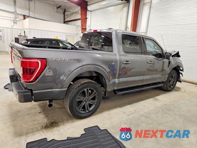 Trzecie zdjęcie samochodu z tyłu: 2023 FORD F150 SUPERCREW VIN:1FTEW1EP4PKE00657 - miniatura