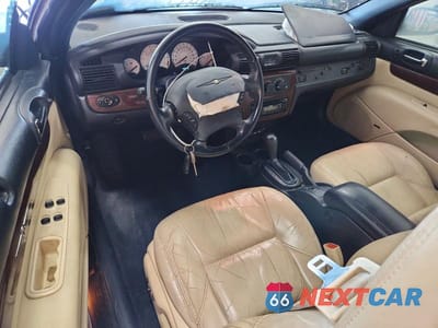 Zdjęcie 8 z 12 samochodu: 2001 CHRYSLER SEBRING LIMITED VIN:1C3EL65U51N699467 - miniatura