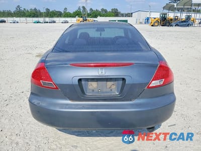 Zdjęcie 6 z 12 samochodu: 2006 HONDA ACCORD LX VIN:1HGCM723X6A021413 - miniatura