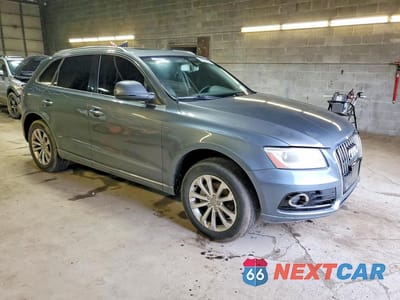 Czwarte zdjęcie samochodu z boku: 2015 AUDI Q5 PREMIUM PLUS VIN:WA1LFAFPXFA057972 - miniatura